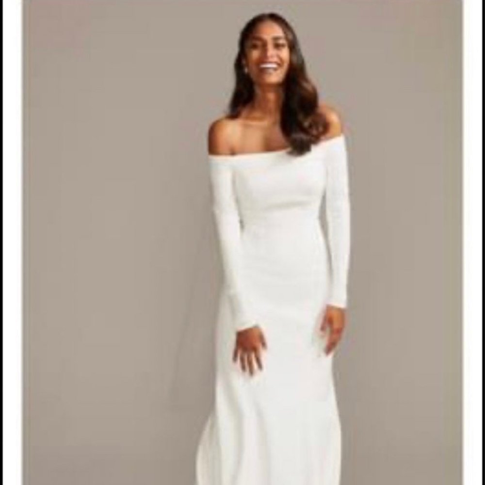 NWT Unaltered Wedding Dress Size 10! NEVER WORN!